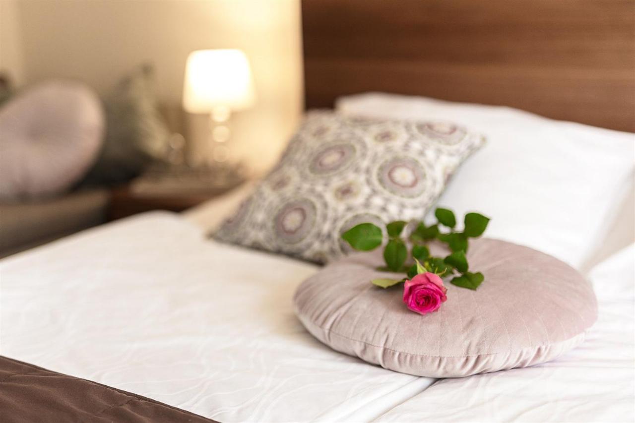 Villa Aina Boutique Hotel Laško Buitenkant foto
